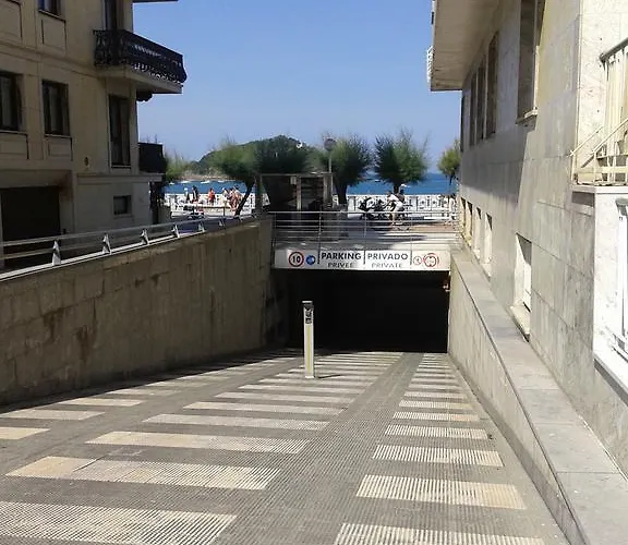 Marina La Concha San Sebastián